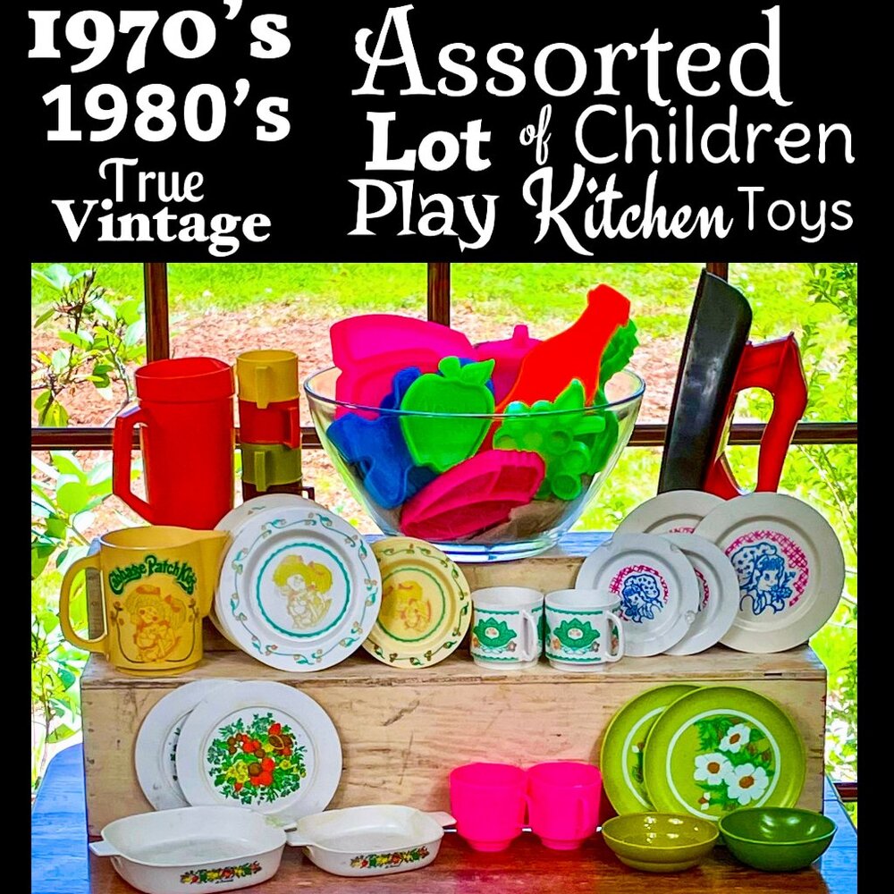 ▪️VTG▪️1970's 1980's Assorted 44 Piece Lot of Kids Play Kitchen House Toys